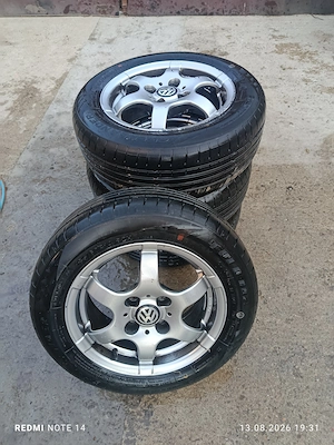 De vânzare set de roți pentru vară și iarnă cu genti 