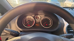 Opel Corsa D (2007), 1.2 Benzină, Roșu - imagine 8