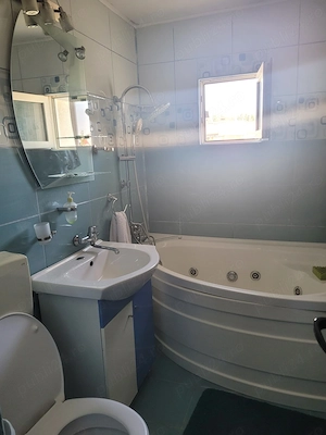 Inchiriez apartament 3 camere prima inchiriere - imagine 4