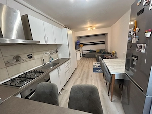 Apartament 3 camere | 2 bai | 67mp utili + balcon | Etaj 3 3 + pod | Parcare - imagine 5