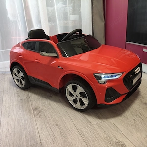 Masinuta electrica Audi e-tron 4x4