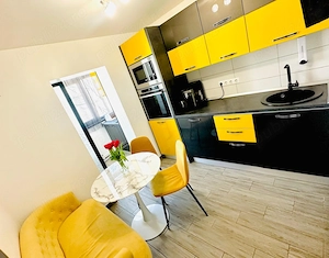Apartament 3 camere conf 1 decomandat - imagine 2