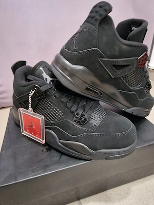 Jordan Air 4 Retro noi