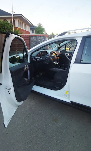 Peugeot 2008 1.6 BlueHDi 100 CP   2016   192.000 km - imagine 4