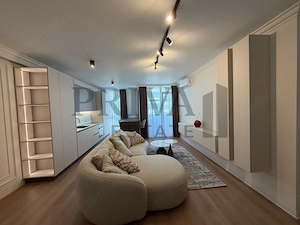 Apartament 3 camere, 2 bai, 2 balcoane, etaj 1. Aradului/ British - imagine 2
