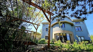 De vanzare   Vila spatioasa P+1+M in orasul Fundulea, judetul Calarasi - imagine 5
