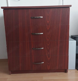 vand mobila de dormitor