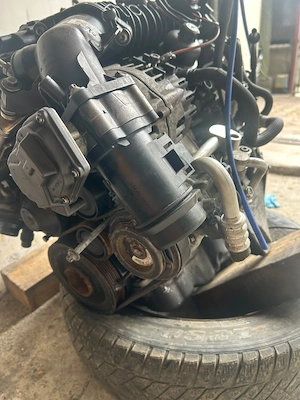 Vand sau dezmembrez motor bmw 520d 184cp automat - imagine 4