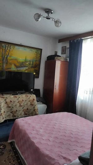 Vând apartament trei camere  - imagine 6