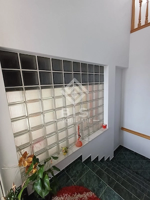Apartament 3 camere, etaj 3 zona NORD - imagine 6