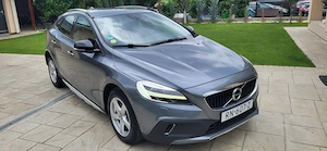 Volvo V40 R-Design Model Cross Country - imagine 6
