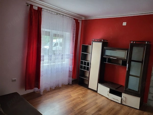 De vânzare apartament la curte comună. 