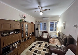 Urgent Apartament-casă Centru renovat ă 2 camere în Vila