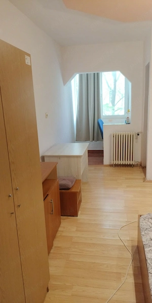 Apartament cu o camera de închiriat pentru minim un an - imagine 2