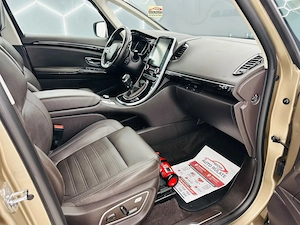 Renault Espace - imagine 18