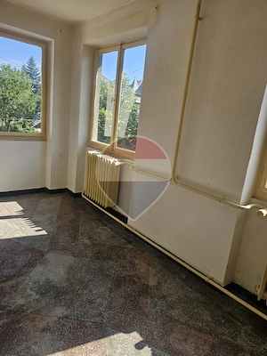 Casă / Vilă cu 6 camere de vânzare - imagine 17