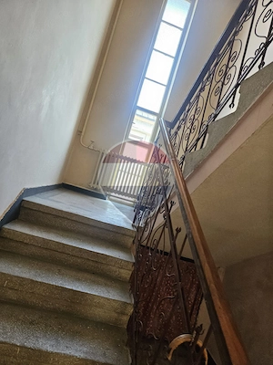 Casă / Vilă cu 6 camere de vânzare - imagine 19