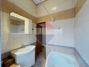 Apartament spatios 3 camere in zona Primaverii - imagine 14