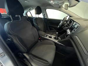 Renault Megane - imagine 10