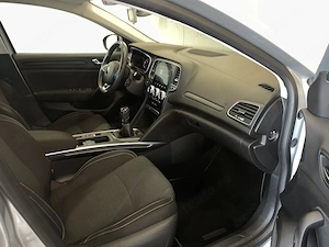 Renault Megane - imagine 9