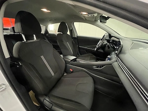 Hyundai Elantra - imagine 10