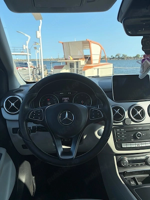 Mercedes B class 220 - imagine 5
