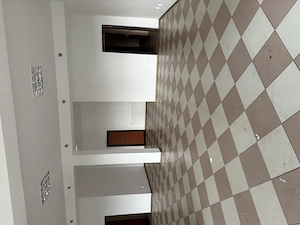 Proprietate mixta - teren, casa la rosu, si 2 spatii comerciale - imagine 3