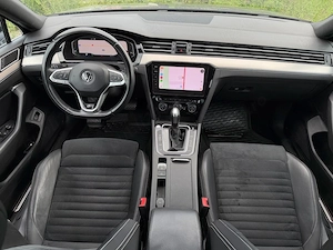 Volkswagen Passat B8,5 2020 R-Line 2.0 TDI 190 cp DSG   IQ.LIGHTS   Bord digital   Distronic  - imagine 5