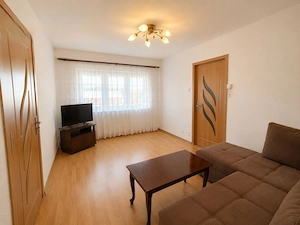 Apartament 2 camere de vanzare balcon pivnita Vasile Aaron - imagine 3