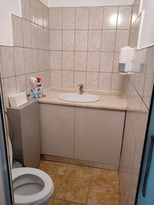 INCHIRIEZ 600e sau Vand Spatiu comercial 50mp Branduselor - imagine 6