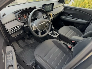 Dacia Logan 2023 - Cutie Automată - 33.000KM - Climatronic - Scaune Încălzite - Pilot Automat. - imagine 9