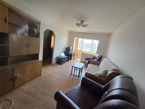 Apartament decomandat cu 3 camere, 2 bai si 3 balcoane  Str. Tabacari, Fagaras - imagine 6