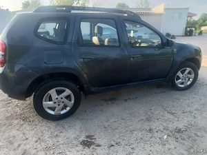Duster 1,5 . 4x2 170000 km - imagine 2