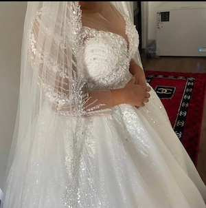 Vand Rochie de Mireasa