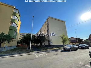 Garsoniera Confort 1, Etaj 4,  Strada Revolutiei - imagine 2