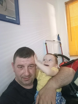 Caut să muncesc ca paznic de noapte