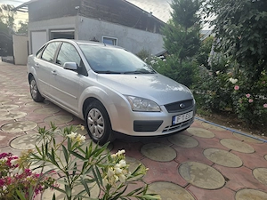 Ford Focus.2007.Berlina -16 benzina  110Cp Euro 4. Provenienta RO.Km 156000.Pret 1850Euro