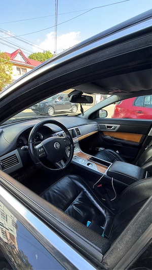Jaguar XF 3.0 V6 benzina - imagine 6