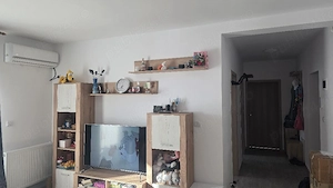 inchiriez apartament 2 camere