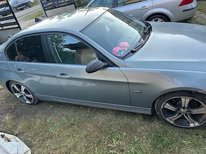 Vand bmw E90 320i - imagine 3