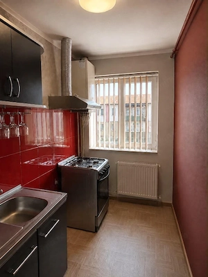 Apartament 2 camere, 42 mp, zona Bals - imagine 6