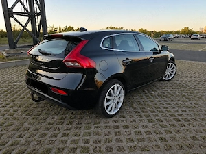 Volvo V40 1.6D Deosebit - imagine 4