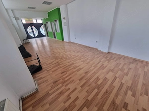  Spatiu comercial in Deva, zona Piata Centrala - imagine 2