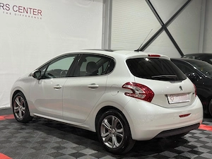 Peugeot 208 1.2 VTi Allure  Consum 5.7% | Navigație & LED | Panoramic | - imagine 8