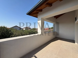 Duplex 115 mp utili, 250 curte, bucătărie închisă, dormitor parter - imagine 5