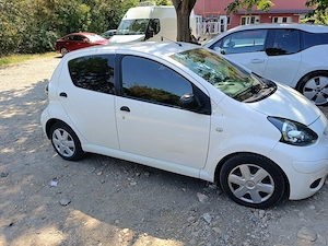 Vand Toyota aygo 2011 - imagine 10