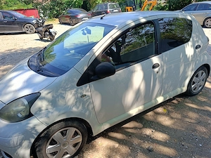 Vand Toyota aygo 2011 - imagine 9