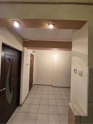     Apartament 2 camere decomandat   Costești | 54 mp | mobilat | preț foarte bun - imagine 9