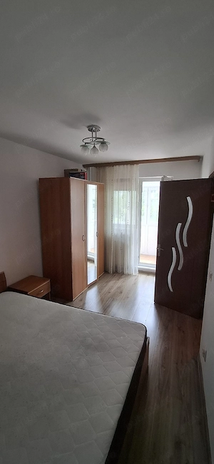Vând apartament Bariera București  - imagine 4