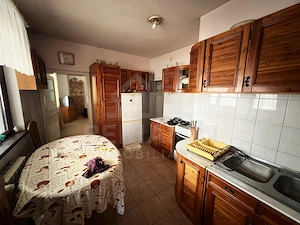 De-Vanzare-Case-16-Camere-400mp-Utili-1100mp-Teren-Sacele-Brasov - imagine 11